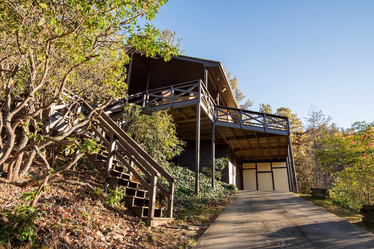 质朴的蓝岭小屋，可欣赏180 °全景