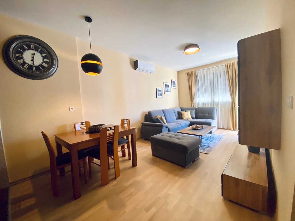 LUX APARTMAN 3 Sorelle ，波德戈里察