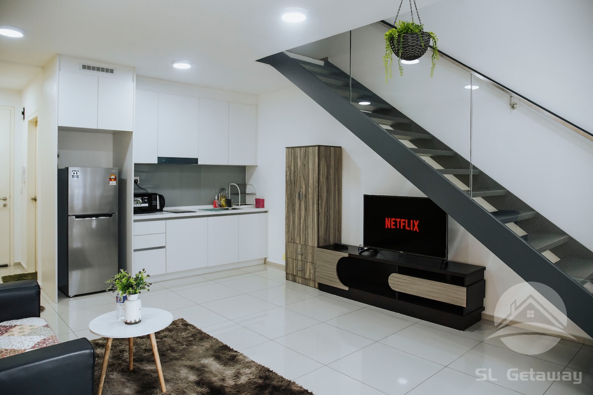 EkoCheras #Minimalist#Duplex#Netflix#EKO1.5