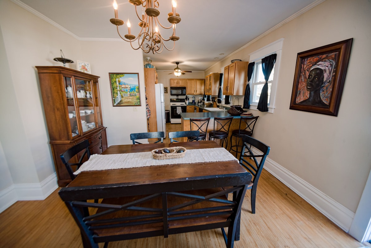 The Quaint Home - Columbus family vacation rental