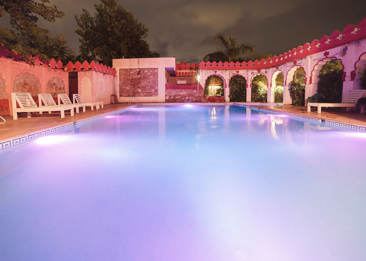 Charming  Room at Resort in Pushkar with Pool