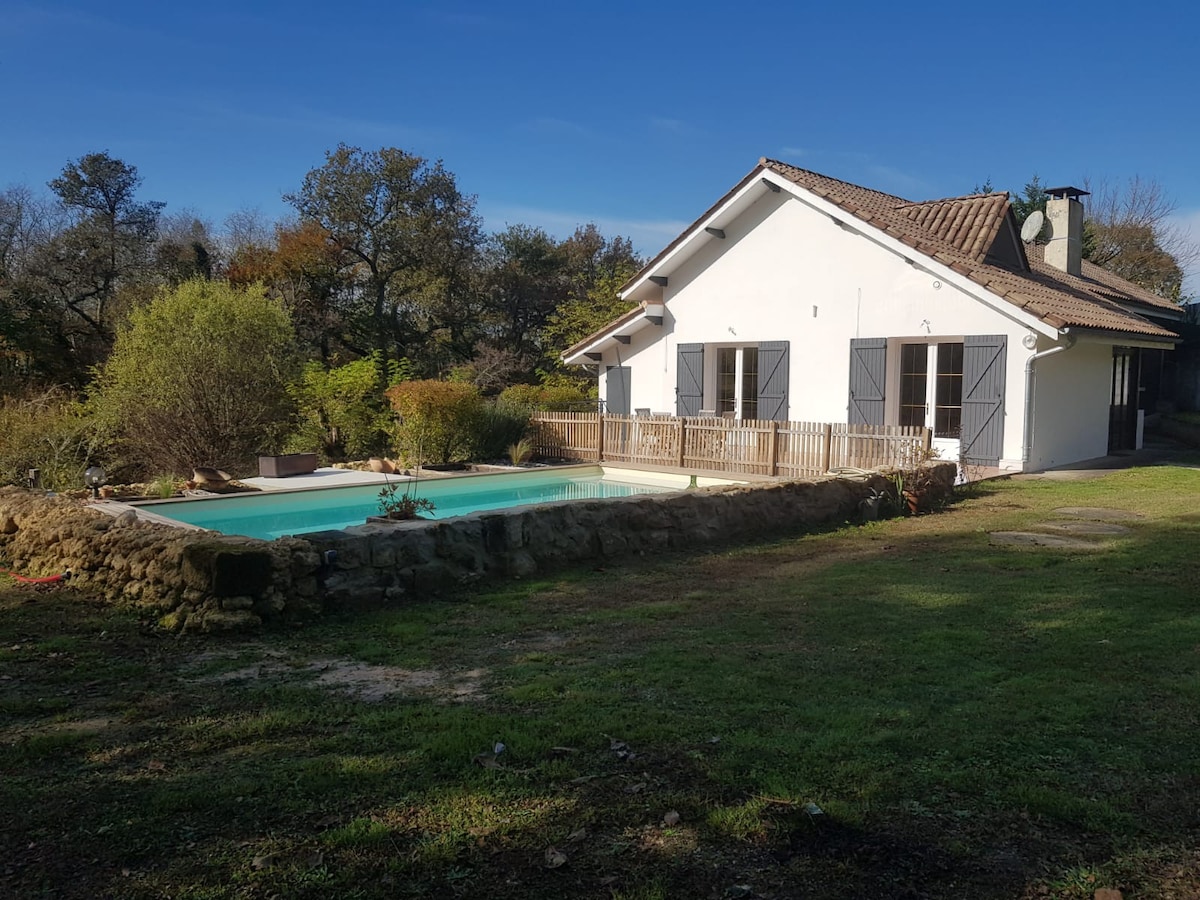 Maison de campagne avec piscine