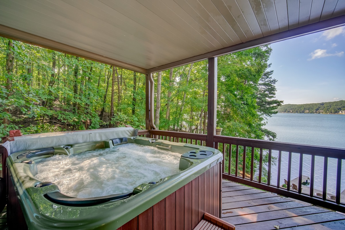 Lakefront 5 BR on a Private Cove 1hr from Atlanta