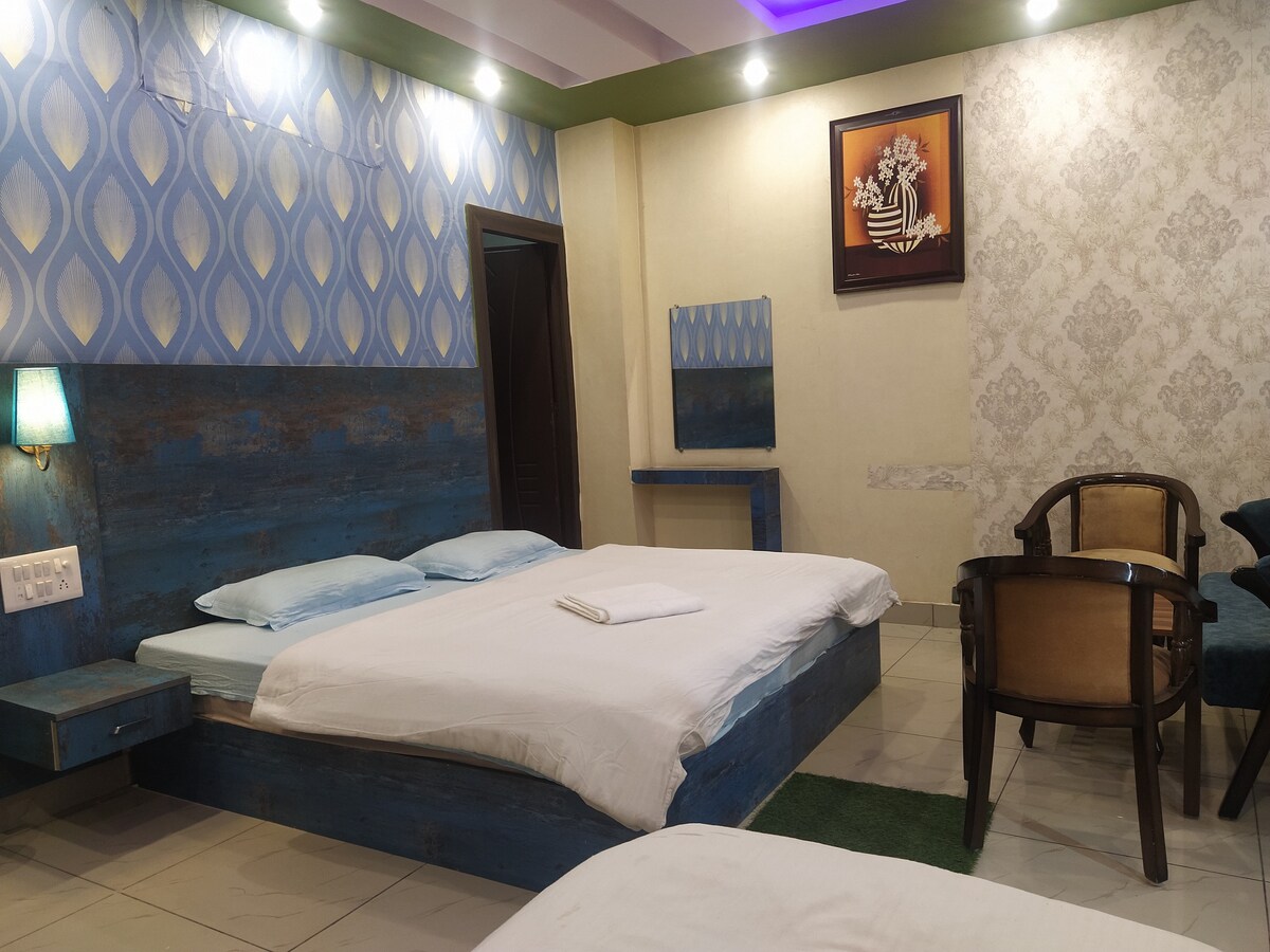 Triple Bedroom at Geeta Residency Haridwar