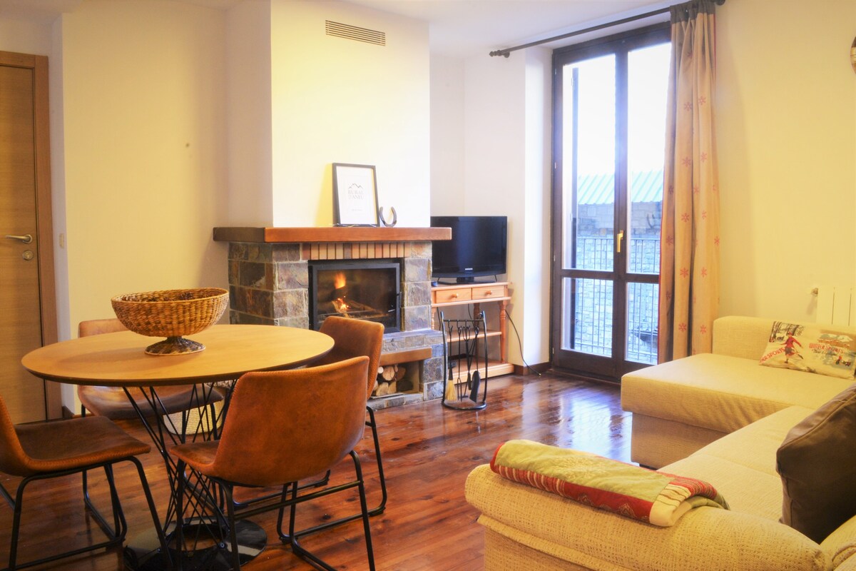 RURAL D 'ÀNEU |舒适的公寓和壁炉