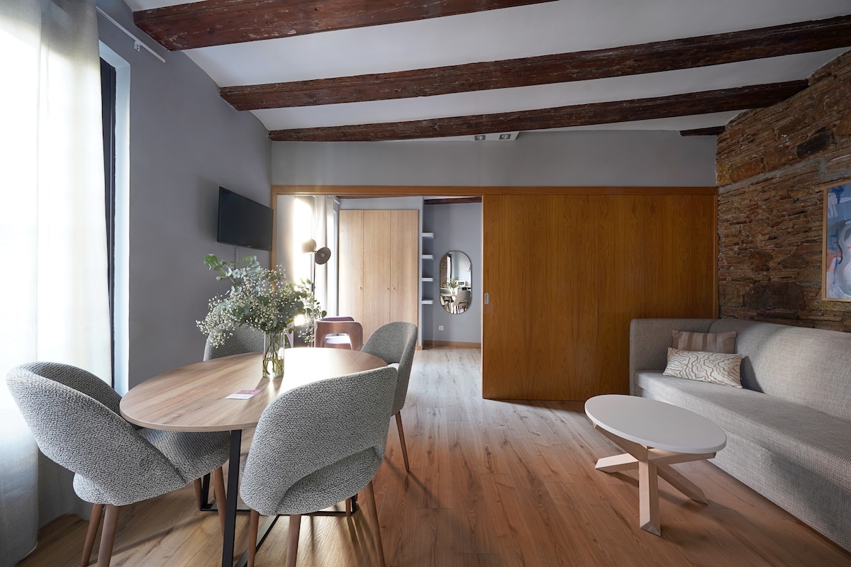 numa | Catalonian-Style Apartment in Barcelona