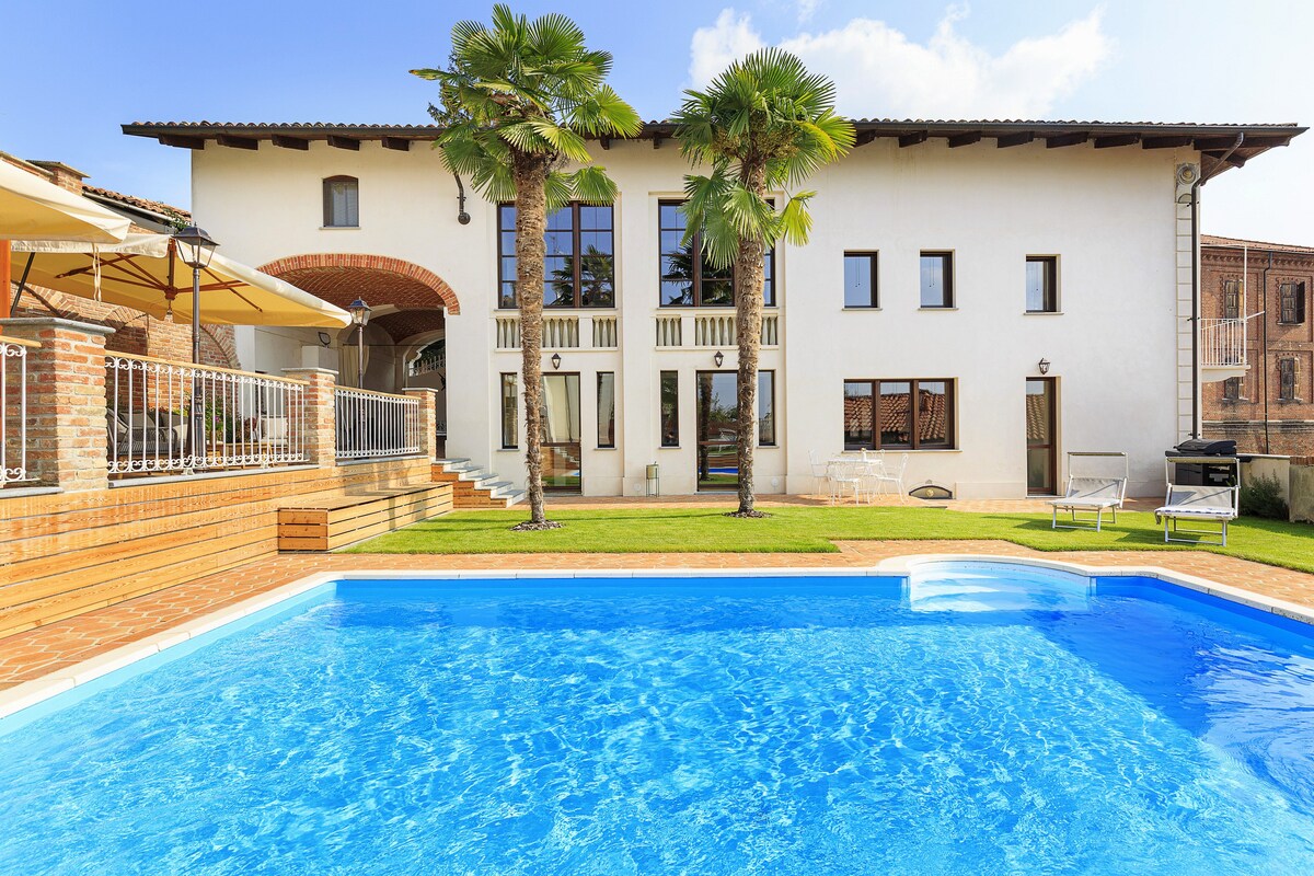 Enticing villa with pool and views! - Villa Teresa