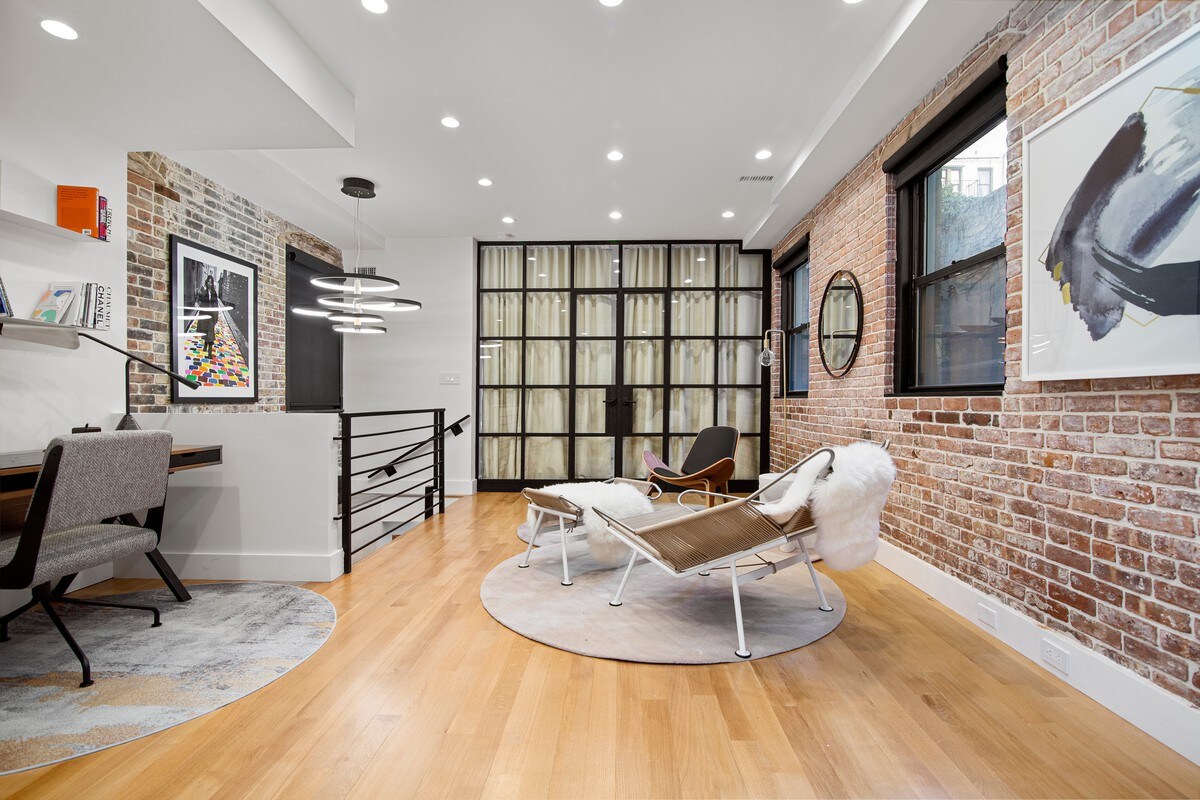 Duplex Gramercy Loft with Patio