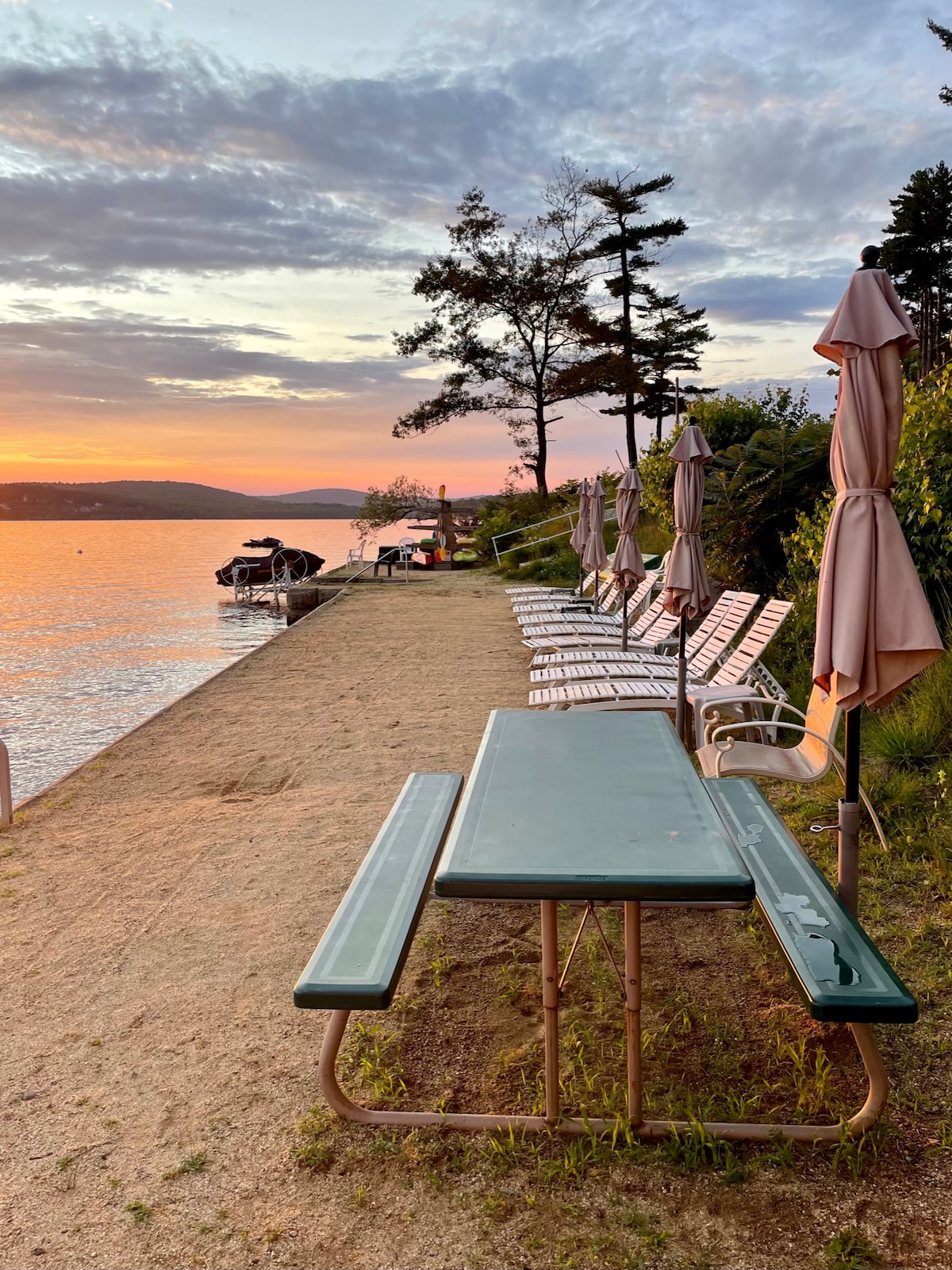 Lakeview Beach Cottage