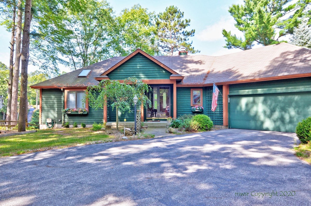 Pentwater Lakefront Getaway with Private Boat Dock