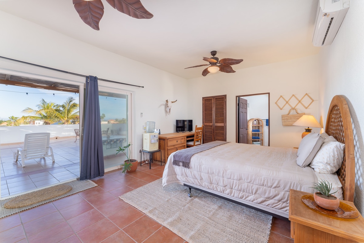 The Sunrise Suite at Casa de La Mar