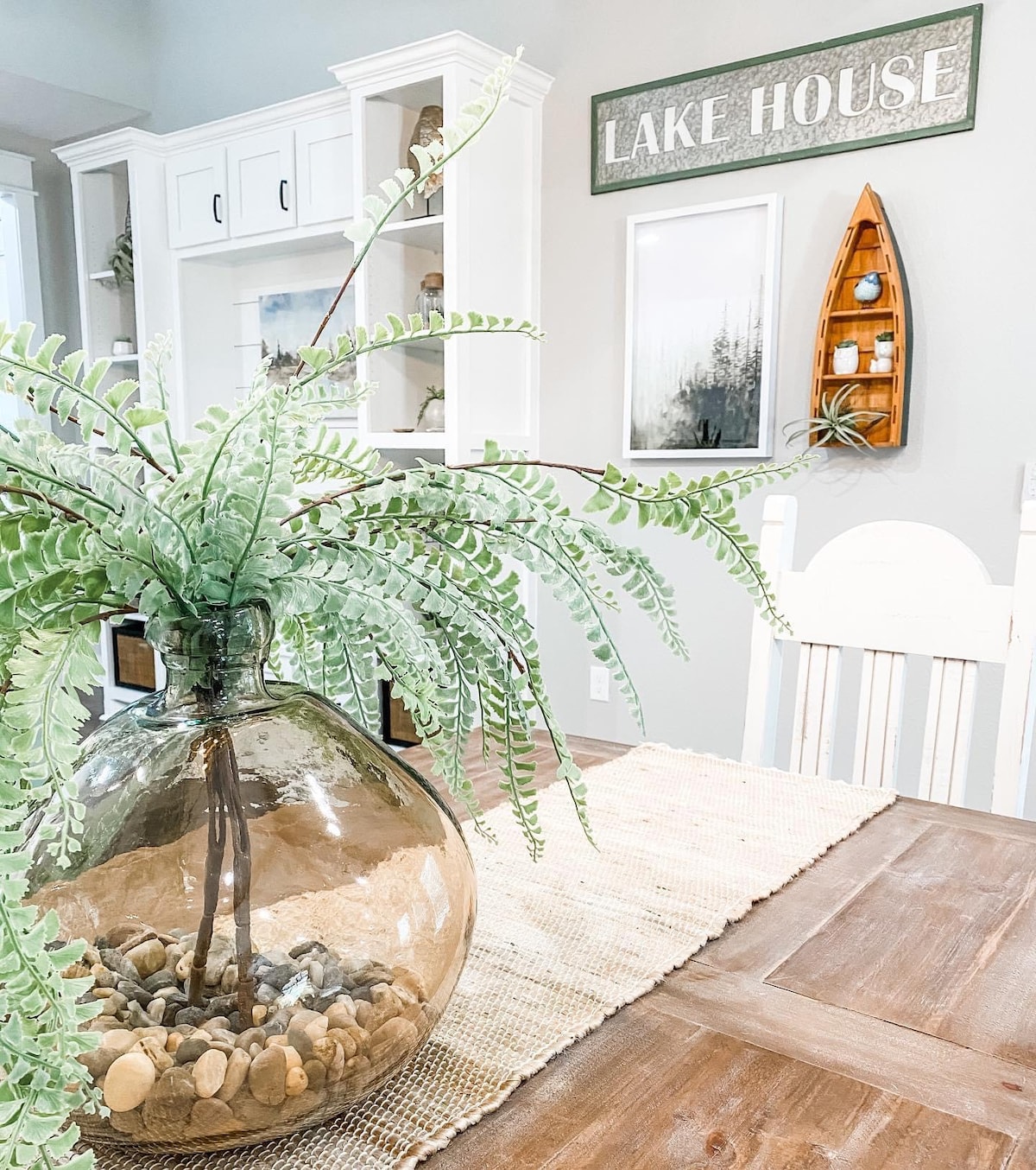 “On Lake Time” cozy bunk house close to the lake