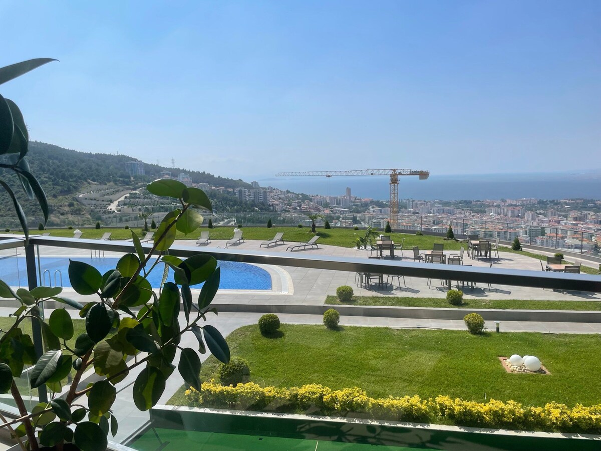 Luxus Apartment mit Blick über ganz Izmir, 240 qm