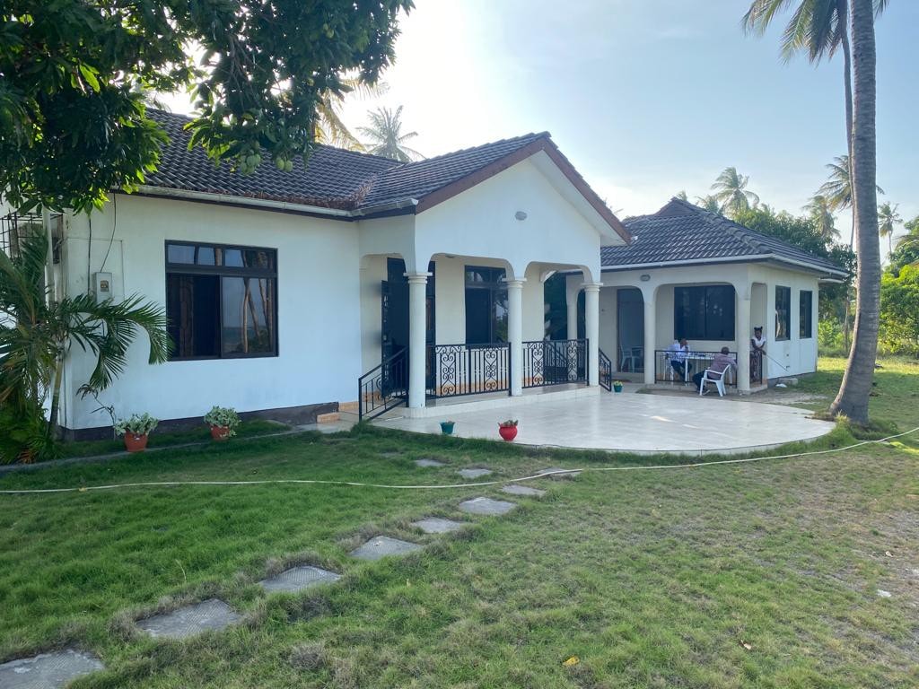 Mostly welcome at Kondo Beach House with ocean views  and accommodation located at Kondo Village through Mlingotini area 60 km North  from Dar es Salaam and 20 km South of Bagamoyo. The area is ideally suitable for Holidays,Vacations and Honeymoon.