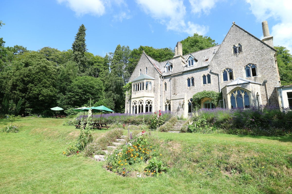 Entire Gothic Mansion in rural Dorset sleeps 38