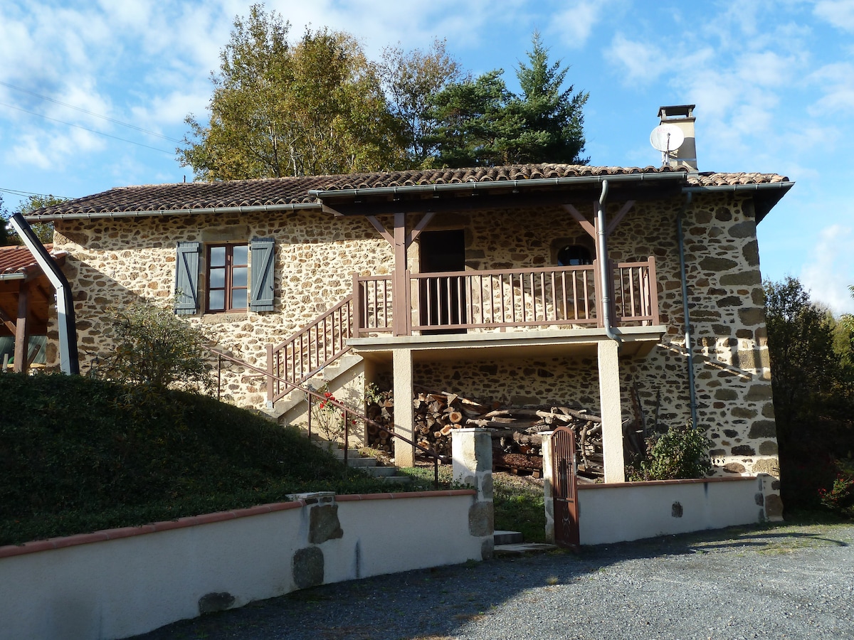 Belle maison avec piscine vue vallée du Lot