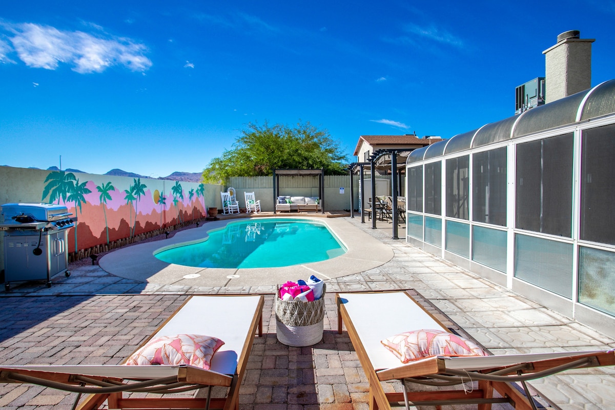 Remodeled 3BR Vegas Pool House with Arcade