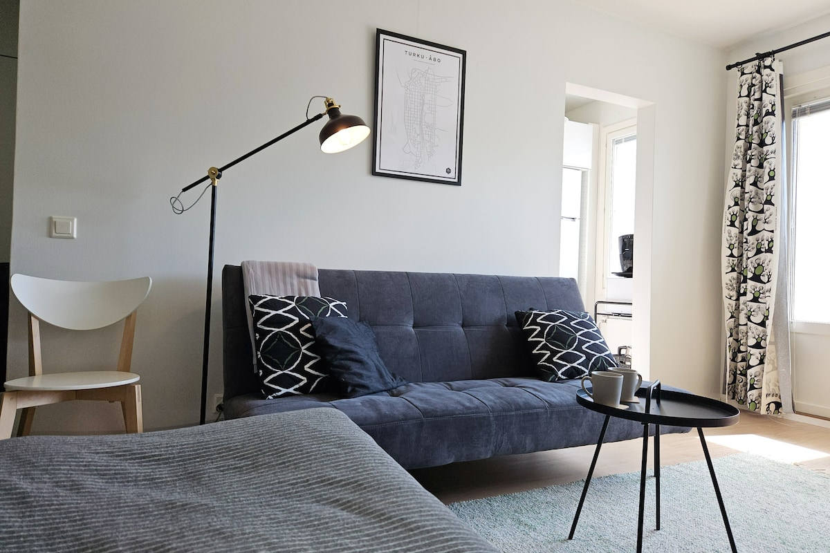 A bright and cozy studio in Kupittaa