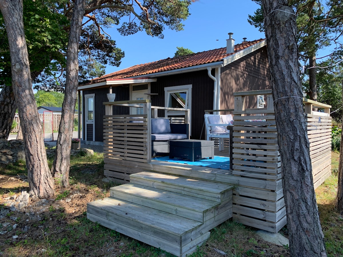 Stuga nära till Kneippbyns Sommarland och Visby!