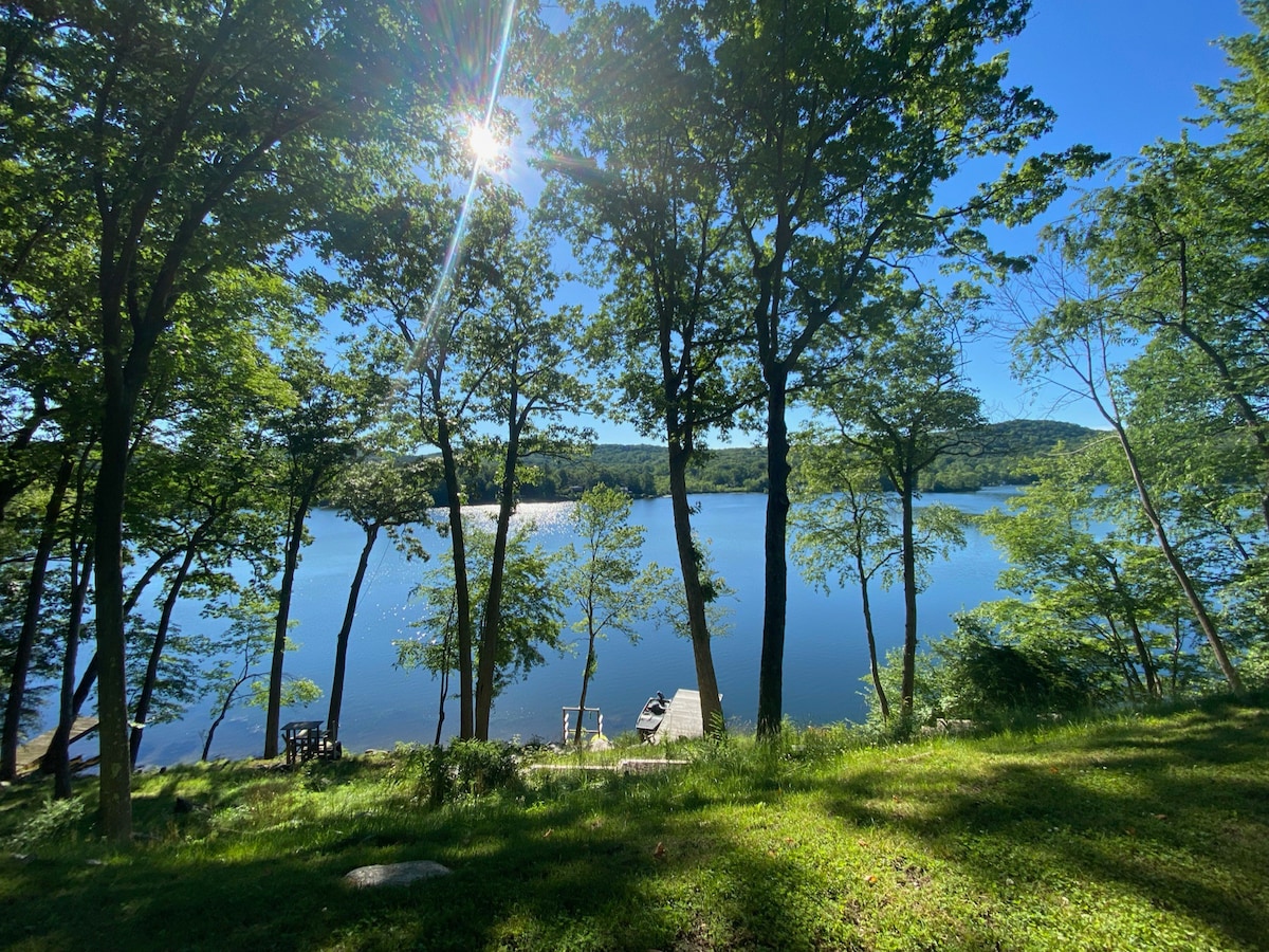 Sunrise Lake House