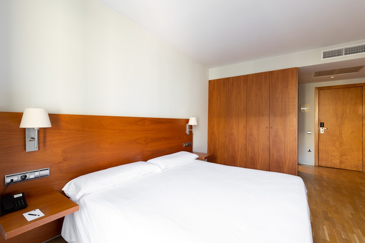 Standard Room and Hotel Onix Rambla