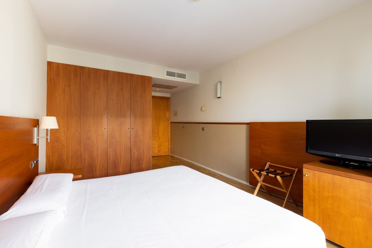 Standard Room and Hotel Onix Rambla