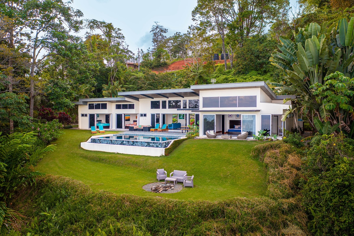 Modern Villa w/ World Class View Infinity Pool
