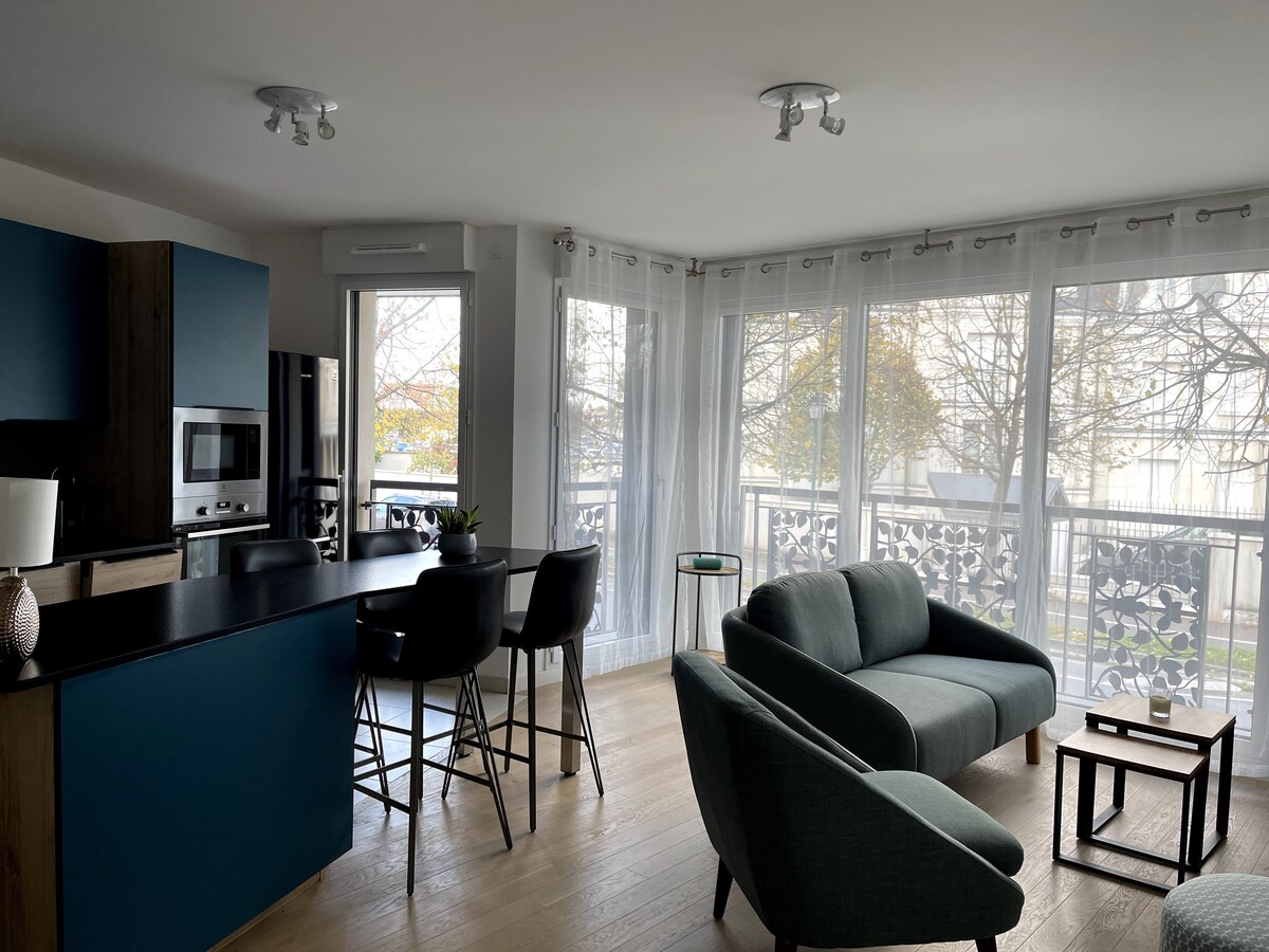 可爱的公寓，位于苏尔塞内岛（ Croissy Sur Seine ）