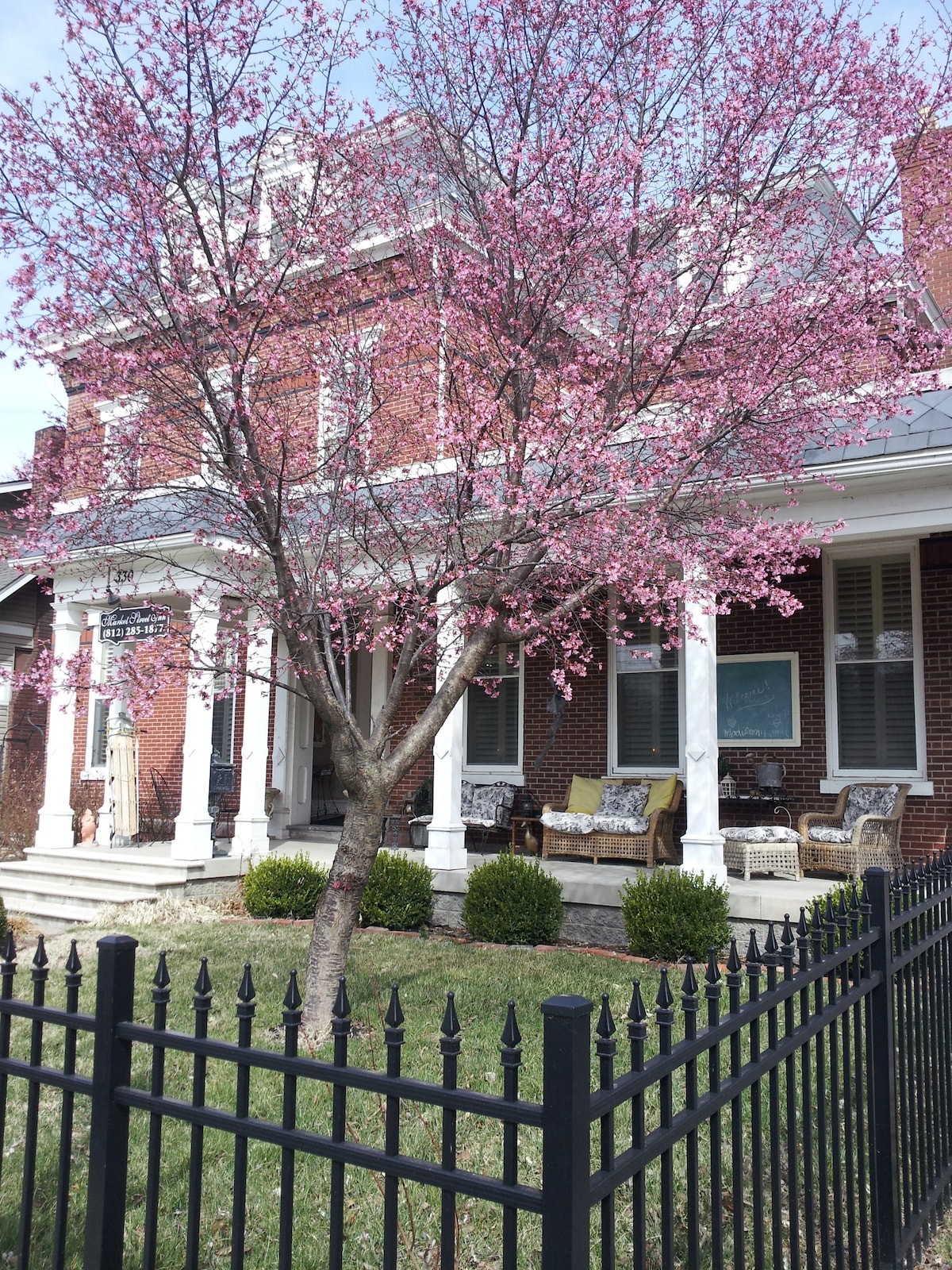 Market Street Inn B&B-Renaissance Suite