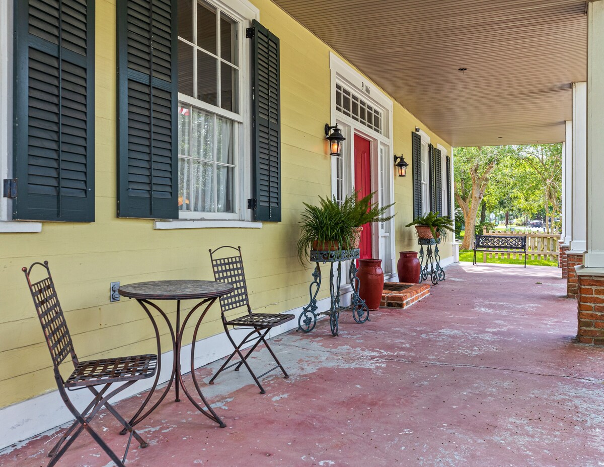 The Centerville Steamboat Inn Circa 1848