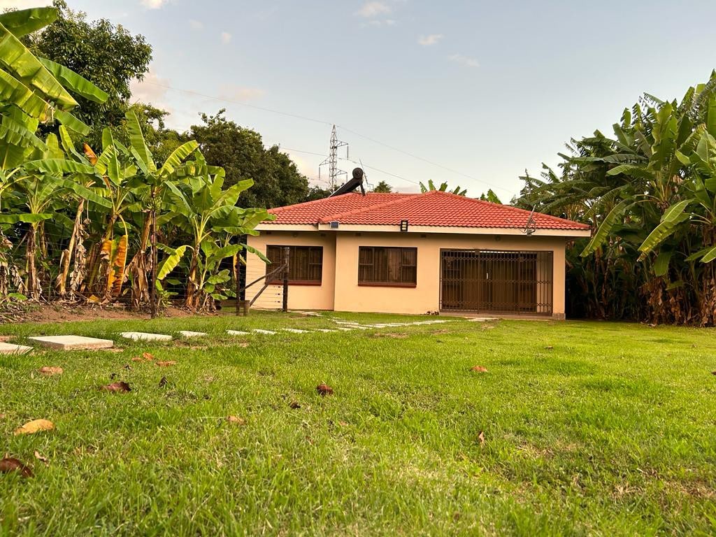 Vacation/work friendly home next to Haka Game Park