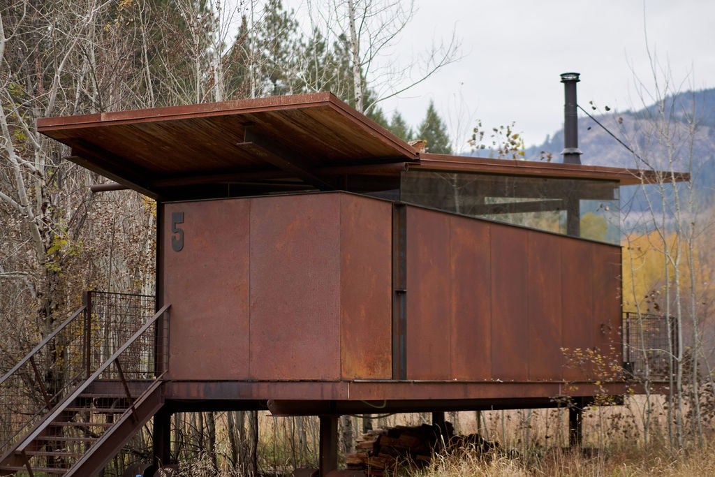 Methow Rolling Huts 
Hut #5