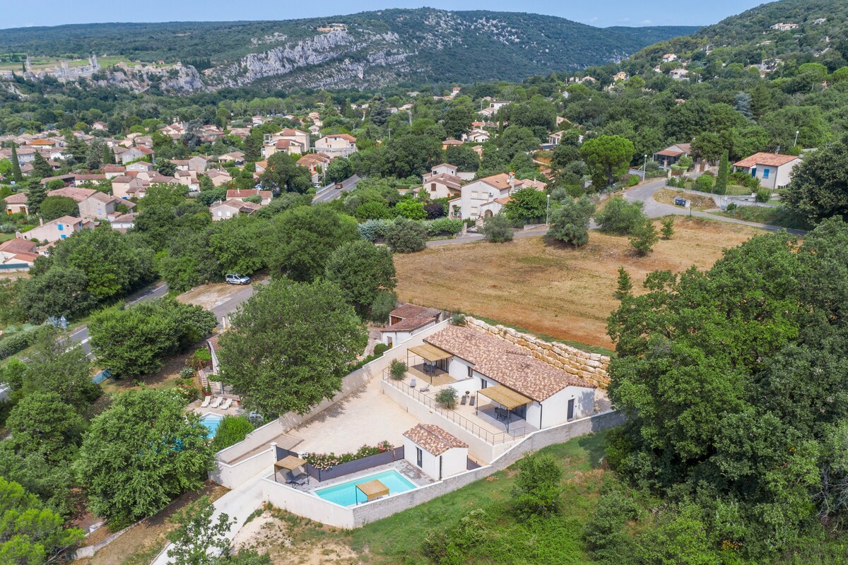 Maison d'Aaron 4*, 4 personnes avec piscine