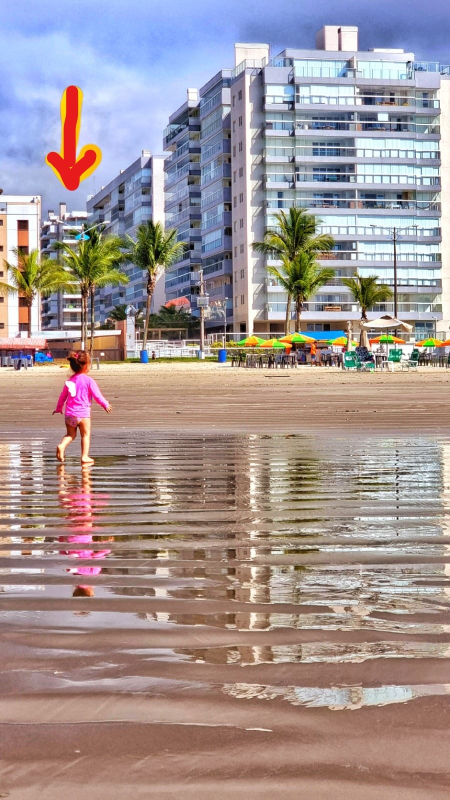 Lindo apto Bertioga_Praticamente pé na areia_Novo!