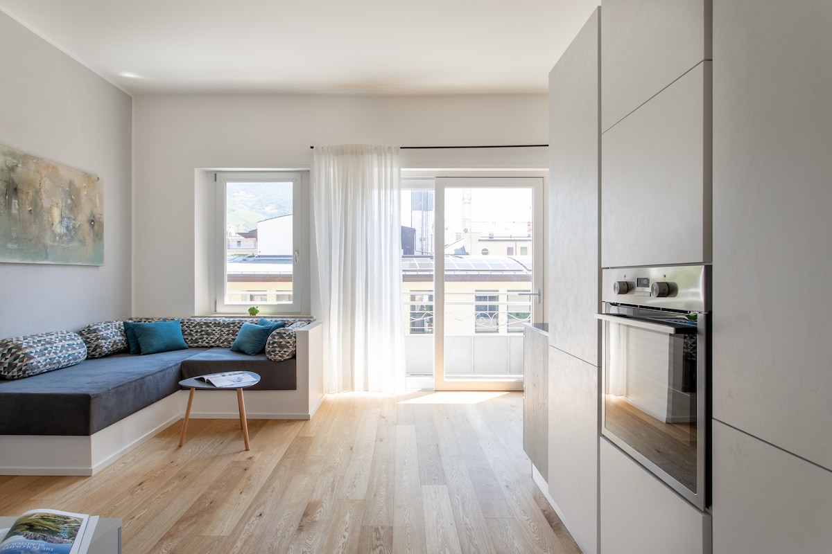 新公寓面积65平方米，位于博尔扎诺（ Bolzano ）中心地段