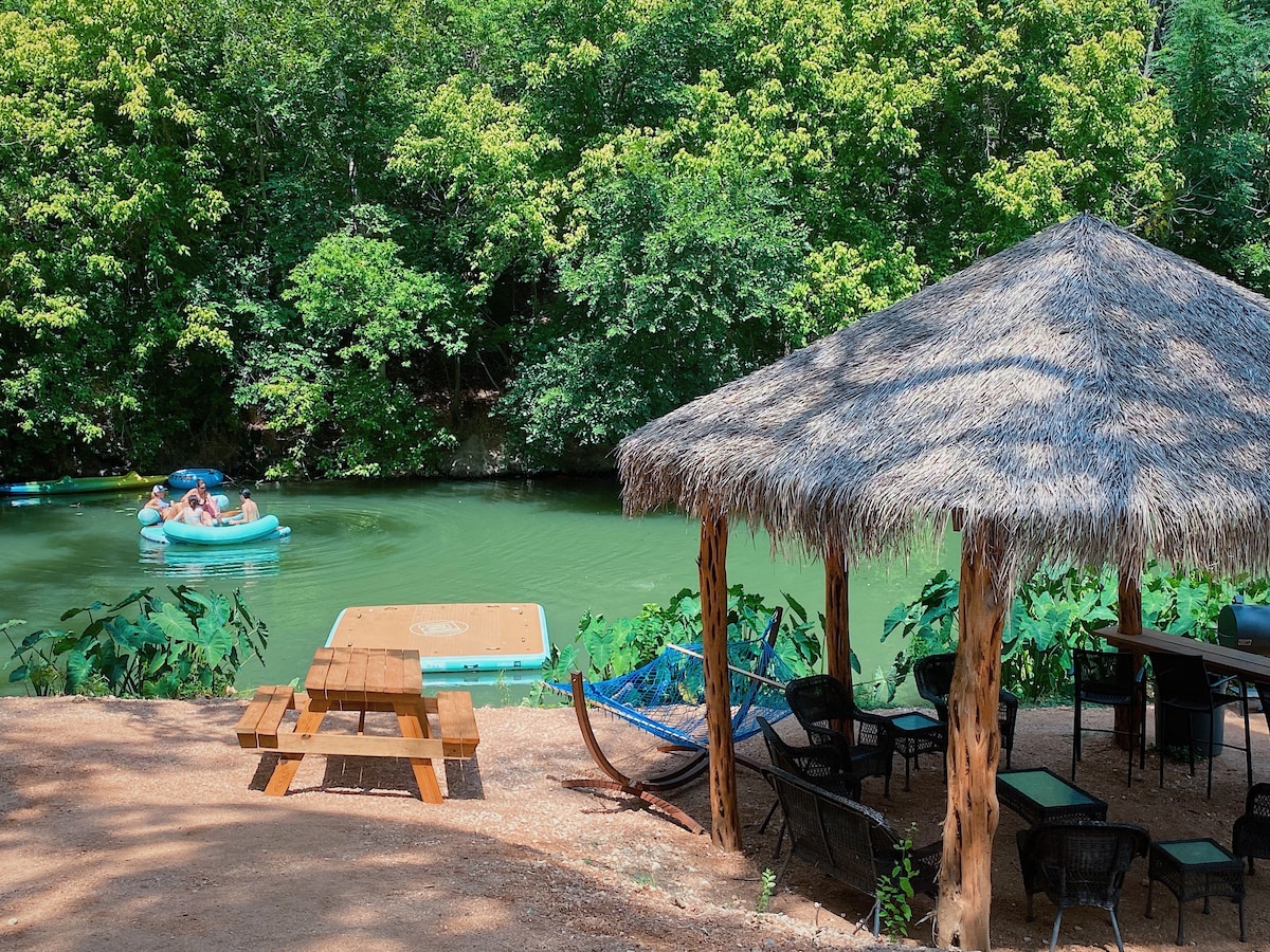 Son's Rio Cibolo Waterfront Cabin #11