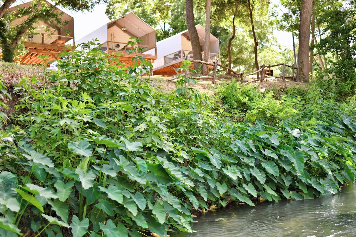 Son's Rio Cibolo Waterfront Cabin #19