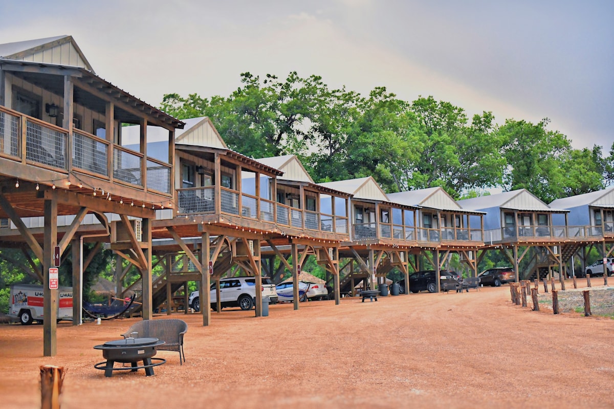 Son's Rio Cibolo Waterfront Cabin #19