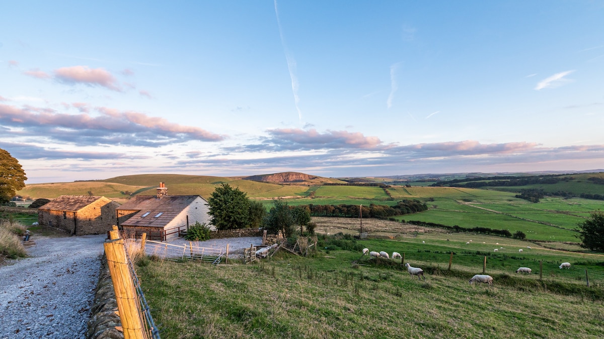 位于山峰区（ Peak District ）中心的舒适小屋