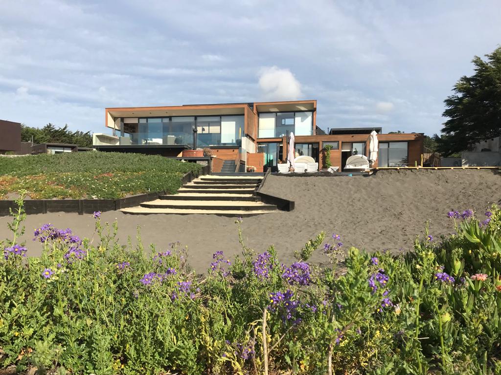 Gran casa familiar primera línea en Punta de Lobos