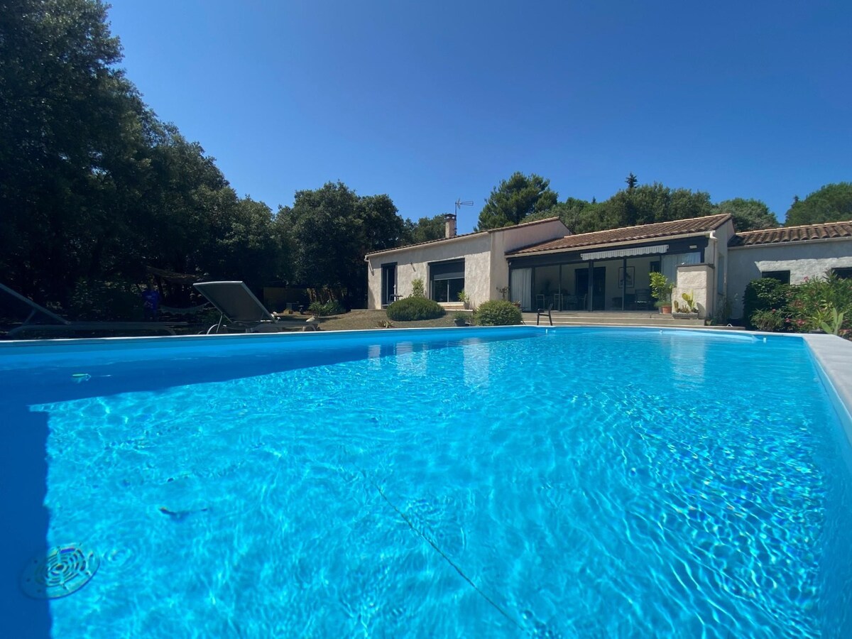 La Villa Louna: swimming pool/ classified 4 *