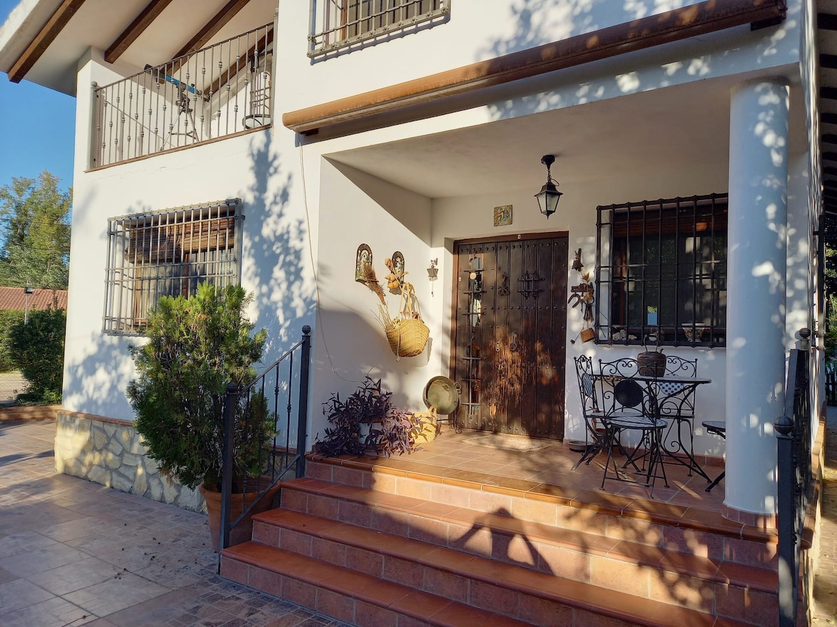 Preciosa casa rural con pista de tenis y piscina