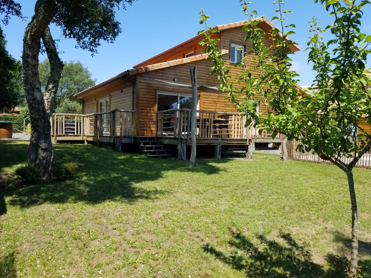 Maison bois avec piscine à 3km de l'océan