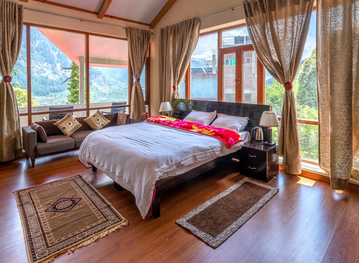 The ForestBound Cottage 5BHK烧烤壁炉Manali