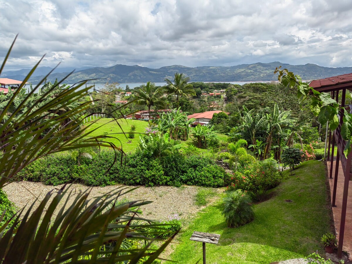 Habitacion con Vista Al Lago Arenal- desayuno incl