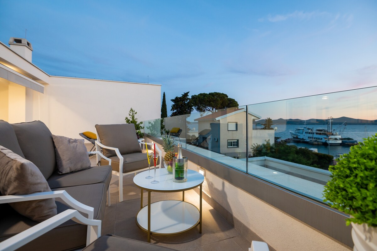 Stunning sea view from a large terrace  in Zadar