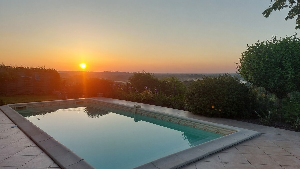 Magnifique Girondine avec vue panoramique/piscine