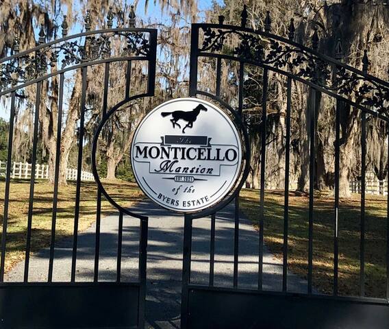蒙蒂塞洛(Monticello)的民宿