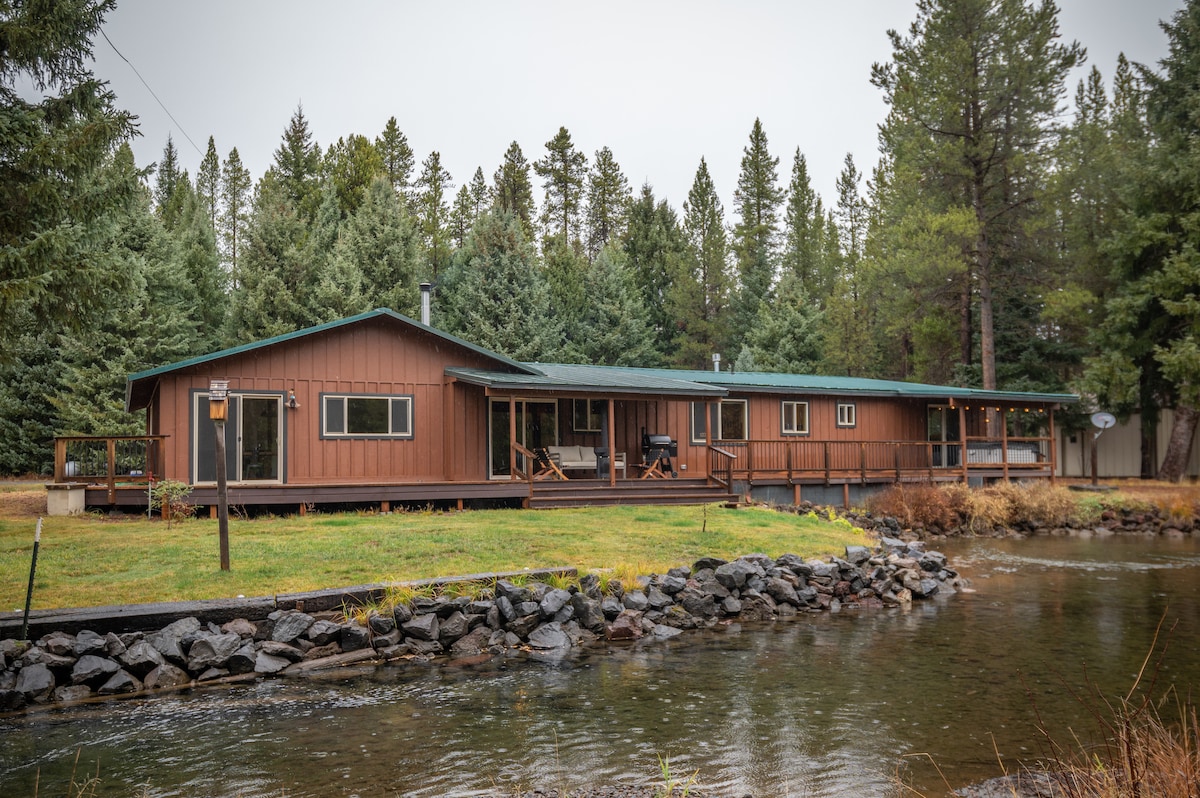 Pine Path Cabin in the Cascades, Crescent Lake OR