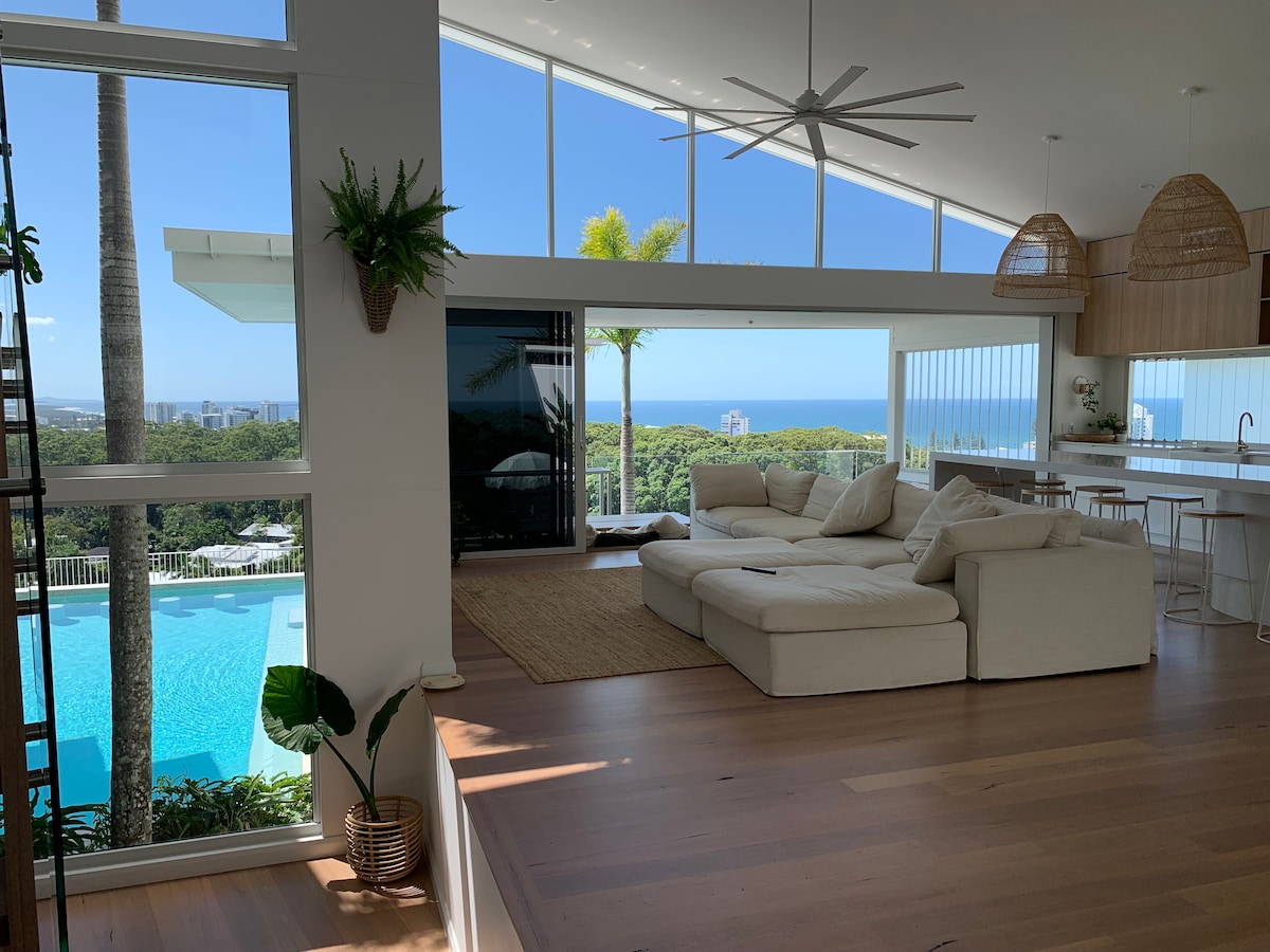 Alexandra Headland home with sweeping ocean views